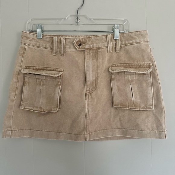 NWOT Shein Cargo Mini Skirt - Picture 2 of 5